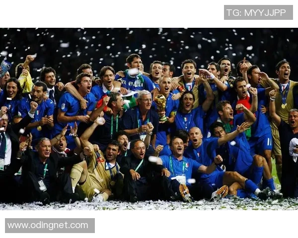 足球史上十大变态球星盘点他们的惊世表现与震撼技艺